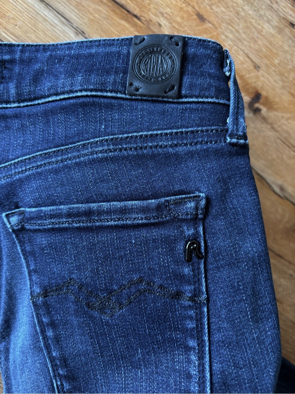 Replay Italian Jeans LUZ size 24 dark stretch denim low rise skinny jeans